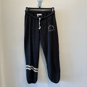 Graphic cropped Sweatpants (S)